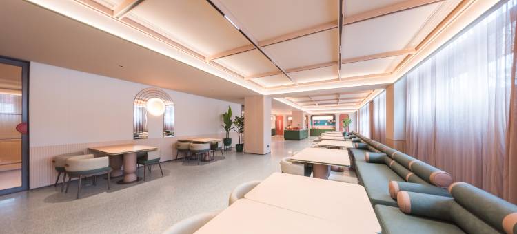 桔子酒店(青岛青山路万年泉路地铁站店)图片