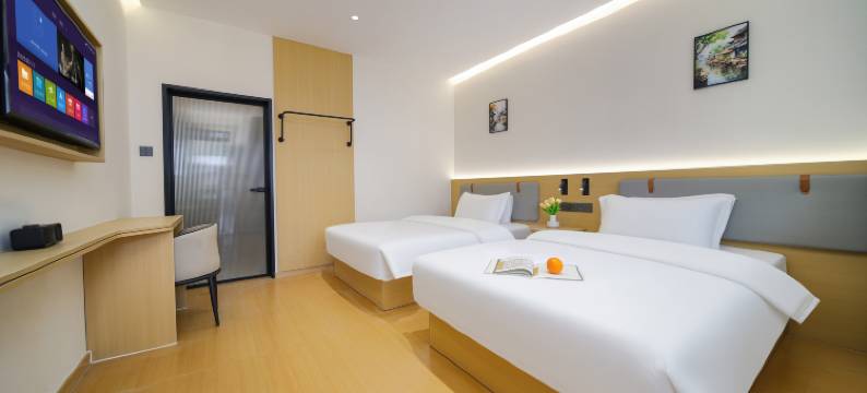 清明上河园一川闲居酒店(开封大学北校区店)图片