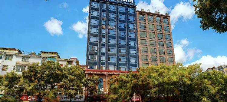 安龙半城酒店图片