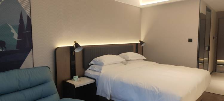 宜尚酒店(南昌儒乐湖昌北机场店)图片