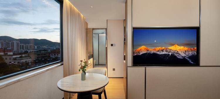 西昌天悦酒店(邛海17度火把广场店)图片