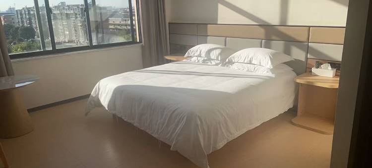 汇智酒店(湖州中国织里童装城店)图片