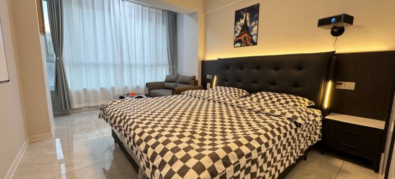 追梦者美居民宿(兰州大润发万达广场店)图片