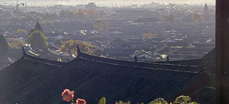 GRANDJOLI大美华宿·雲半山观景度假酒店(丽江古城狮子山店)图片