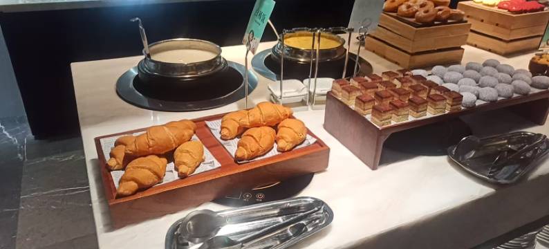 上饶红石王朝国际大酒店(新城吾悦广场店)图片