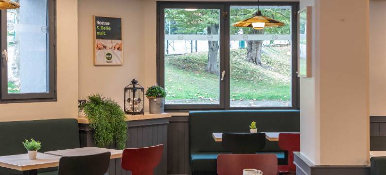 卢尔德中心B&B住宿加早餐酒店(B&B HOTEL Lourdes Centre Gare 3 étoiles)图片