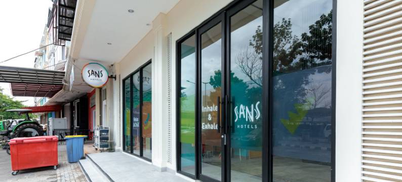 桑斯霍特尔克拉帕加丁雅加达(Sans Hotel Kelapa Gading Jakarta)图片