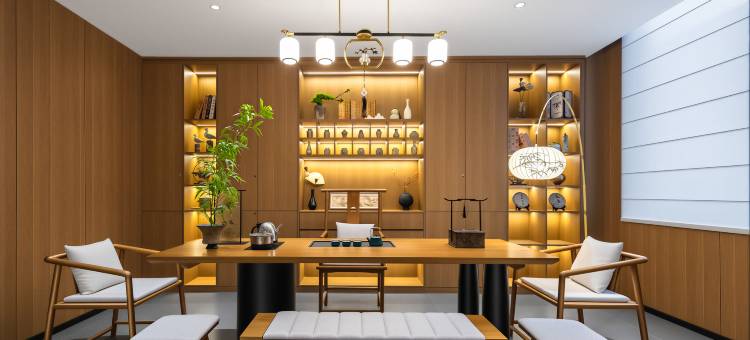 几禾轻雅·新中式美学酒店(焦作高铁站万达广场店)图片