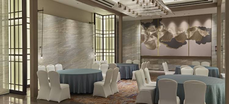 众诚假日酒店(石家庄高铁站店)图片