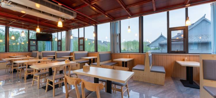 万信至格酒店(德州三八东路董子园风景区店)图片