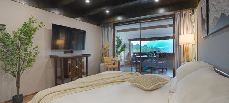 天台全景放映机·度假酒店(芙蓉镇景区瀑布店)图片