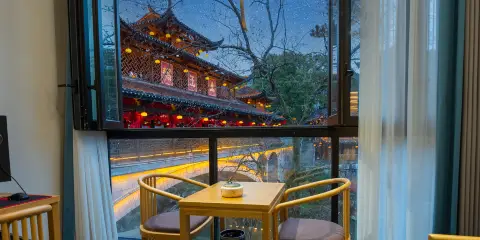 十二城·寒江樓·觀景臨江庭院温泉loft設計雲宿(芙蓉鎮大瀑布店)