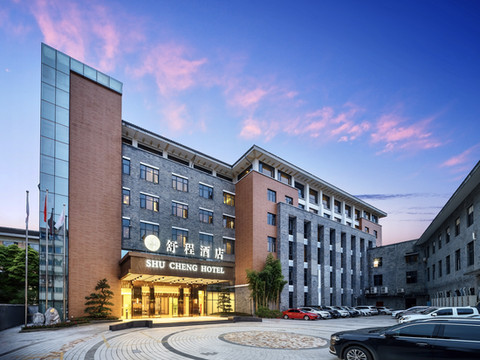 舒程酒店(都江堰景区南桥店)