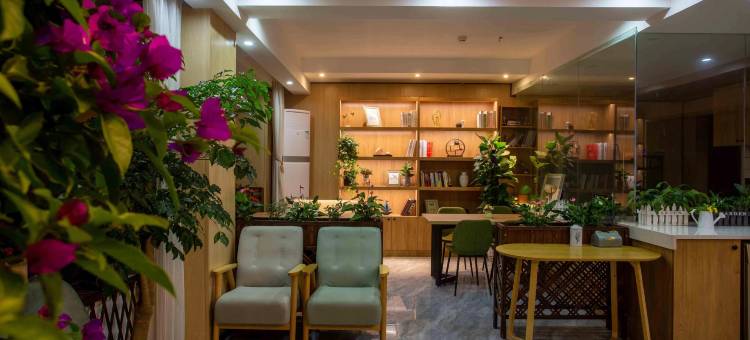 紫兰名都酒店(新蒲湿地公园遵义四中店)图片