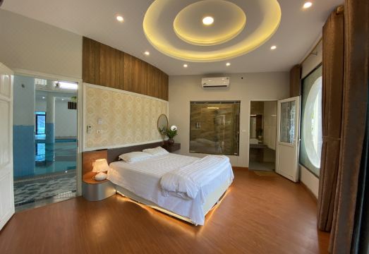 Bien Dong Complex Hotel Overview