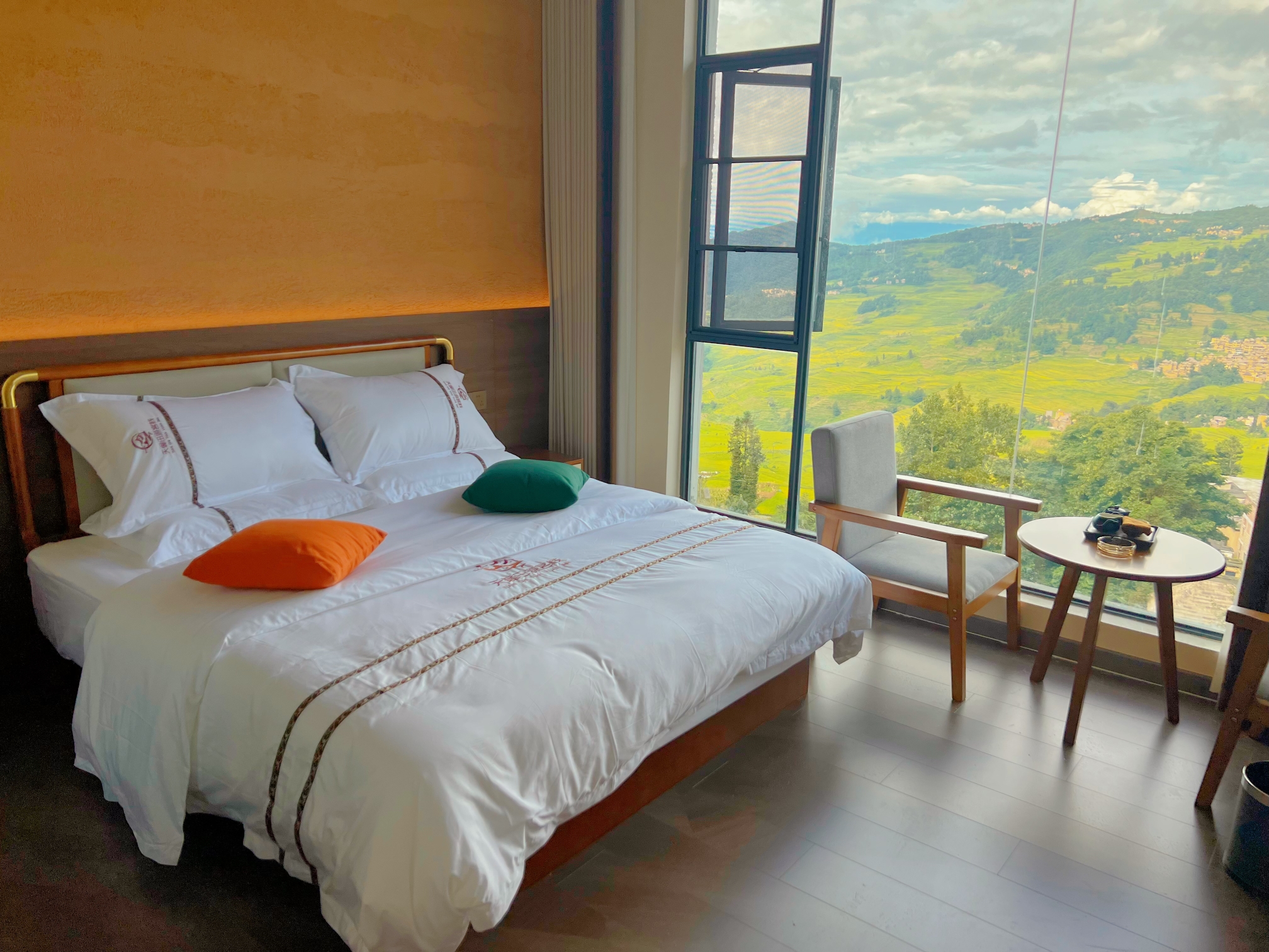 Yuanyang Tianchi Tianyuan Chinese Inn Over view