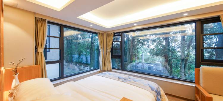 西山九号森林温泉山舍(昆明滇池西山风景区店)图片