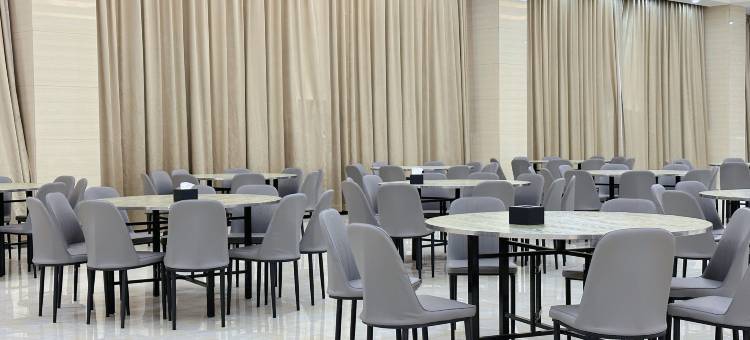 后海酒店(珲春火车站欧亚延百购物中心店)图片