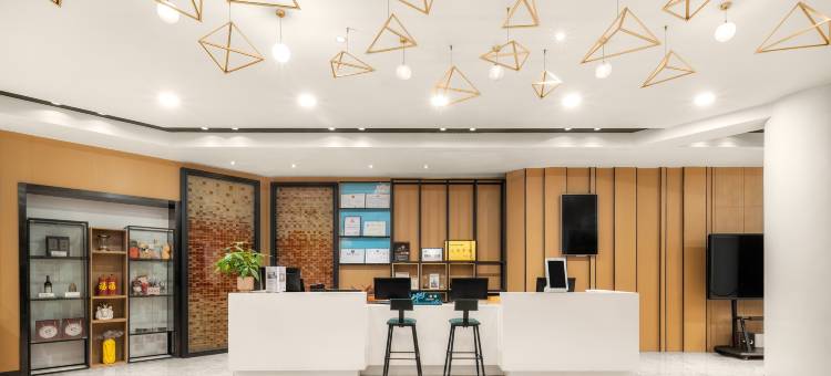 山水时尚酒店(长沙五一广场火车站地铁站店)图片