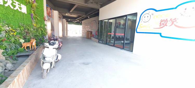 布拖龙泉大酒店图片