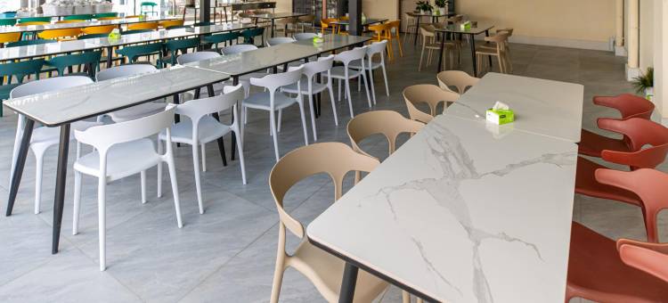 星辰山海酒店(告庄星光夜市店)图片