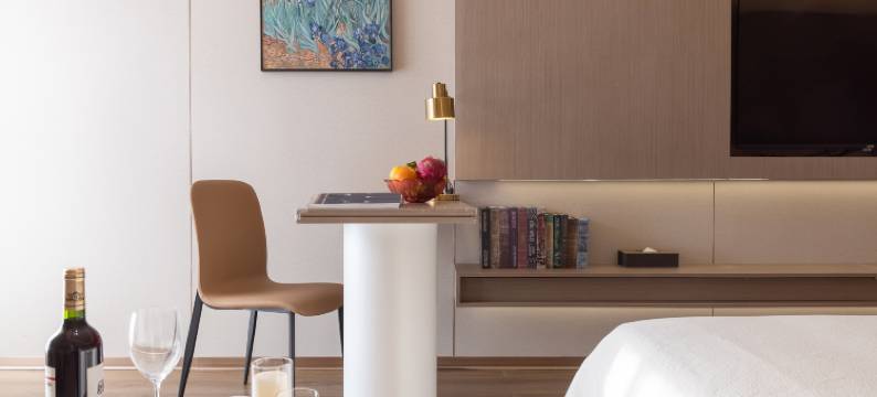 美澜酒店(西双版纳景洪泼水节广场江边夜市店)图片