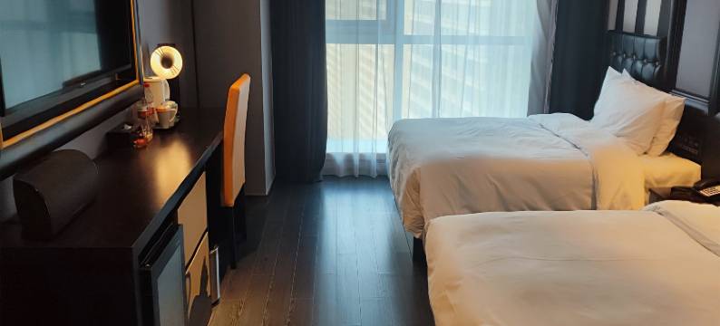 桔子酒店(济南山东大学洪楼广场店)图片