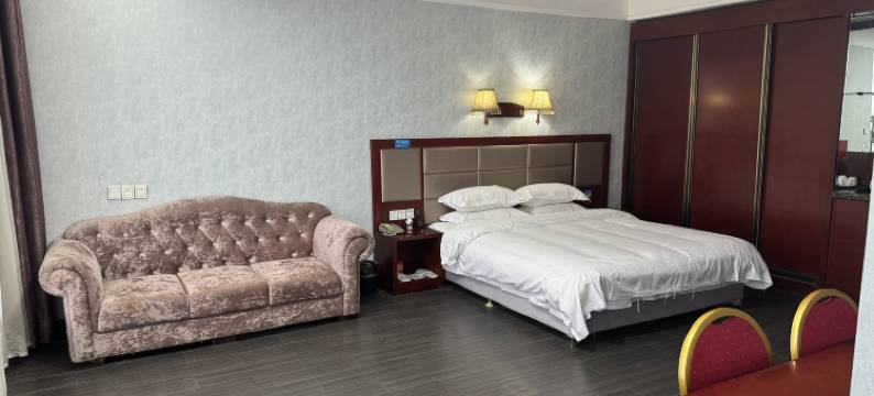 云梦三湖大酒店图片