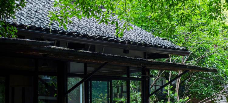 峨眉山乐领拈花溪图片