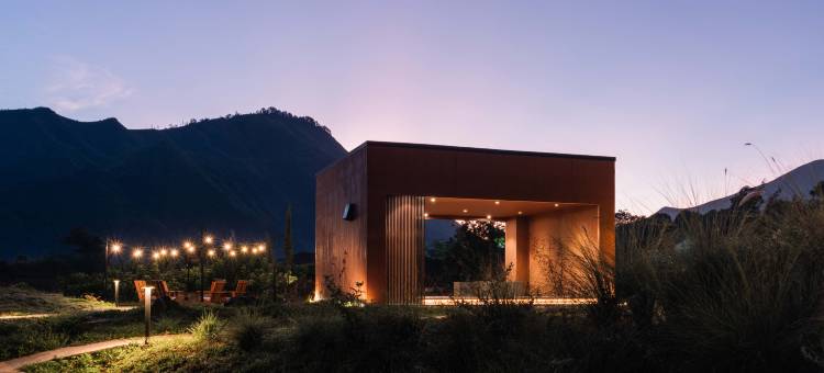 龙目岛林贾尼山博博客宾(Bobocabin Gunung Rinjani, Lombok)图片