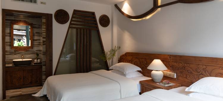 古井•侘寂风日照金山美学设计师360度古城雪山屋顶咖啡美宿图片