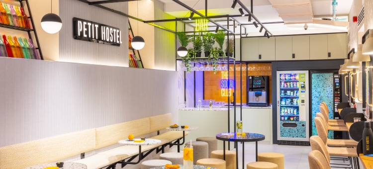 小宿宫真宫(Petit Hostel Palacio Real)图片