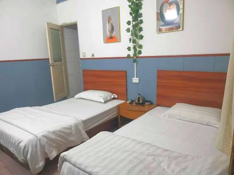 鑫福旅馆(南宁第二十九中学琅西地铁站店)