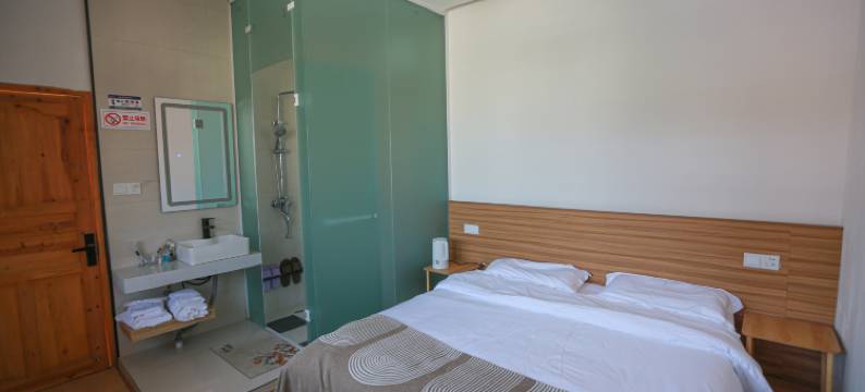 石泉红柿子民宿(后柳镇店)图片