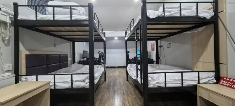 思恩电竞酒店(竹辉桥地铁站店)图片