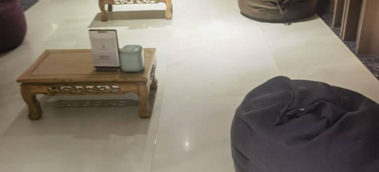 辽阳嘉年华商务酒店图片