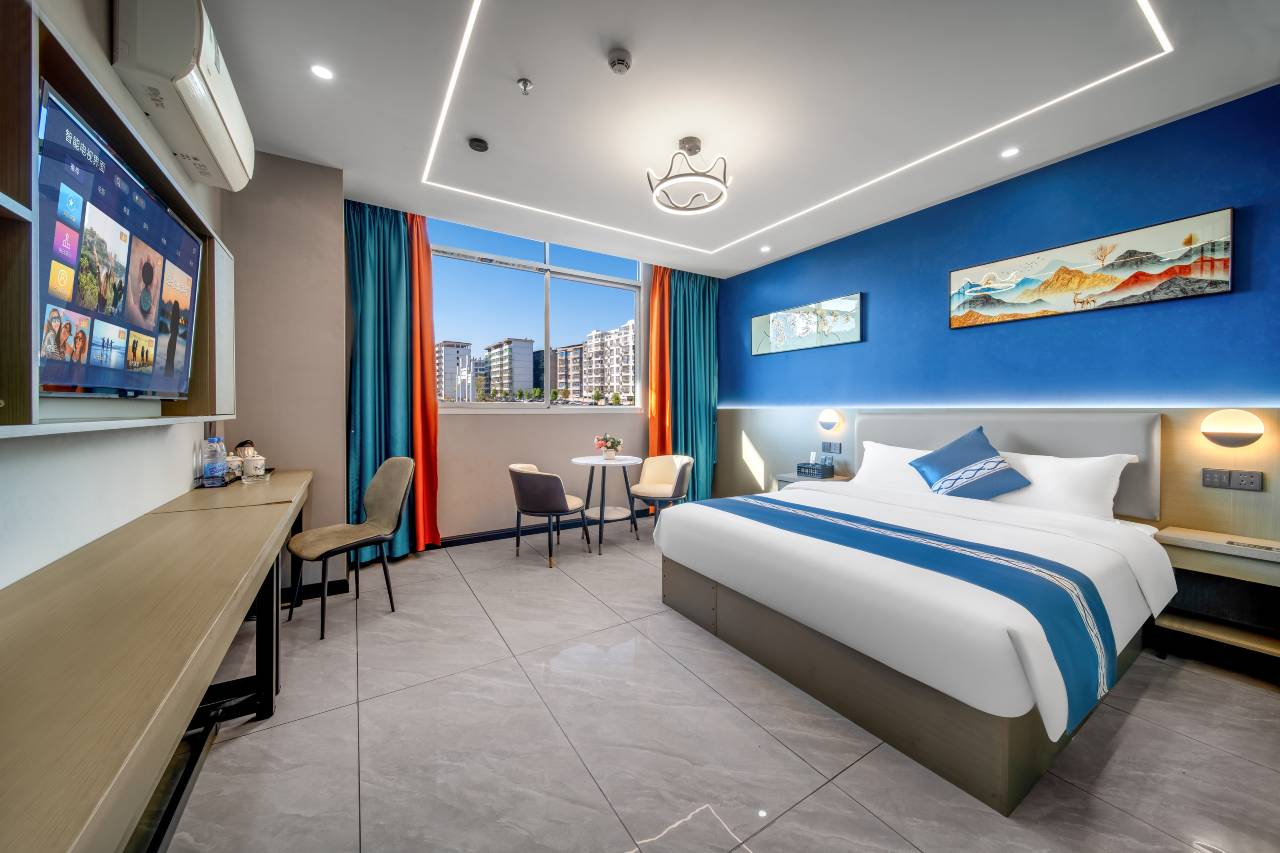 铂林酒店(丰城火车站)