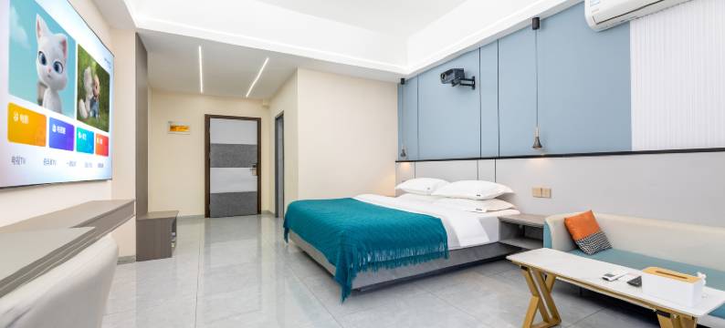 栖畔轻雅酒店(三门峡体育中心店)图片