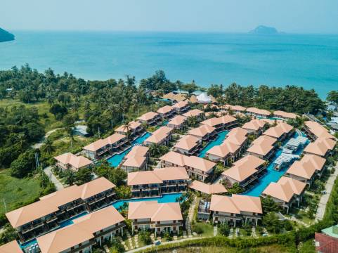 蓝湾海滩别墅度假酒店-直达泳池&门口沙滩-普吉及甲米(Blue Bay Resort - Access to Pool and Beach-Phuket & Krabi)