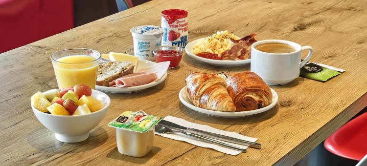 凡尔赛宫勒谢奈 B&B 酒店(B&B Hotel Versailles le Chesnay)图片