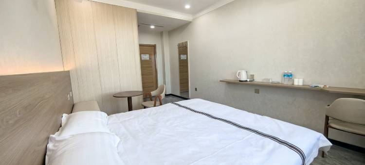 屿一酒店(顺平县方通众美店)图片