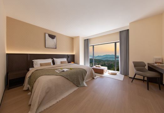 Express comfort of cloud Hotel Overview