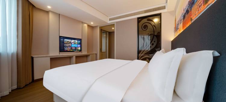 艺龙瑞云酒店(天台山高铁站店)图片