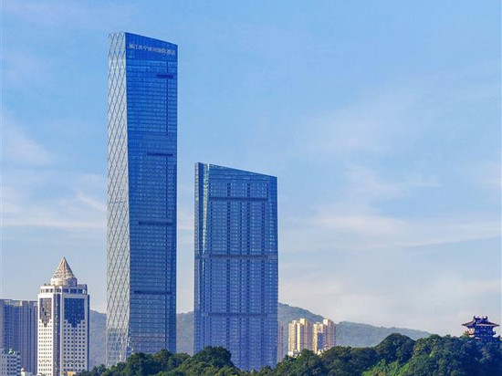 镇江苏宁银河国际酒店