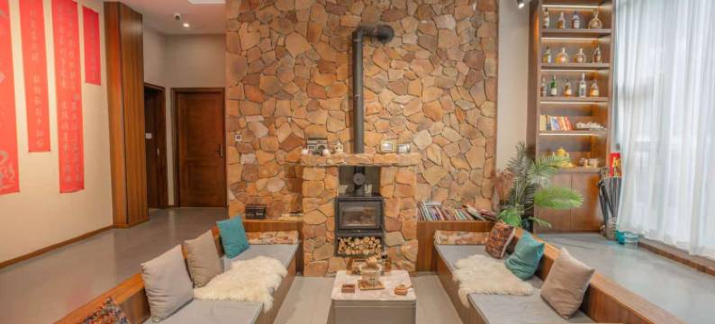 康定听涧民宿(木格措中谷村店)图片