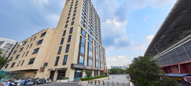 优颐城市酒店(南京仙林大学城学则路地铁站店)图片