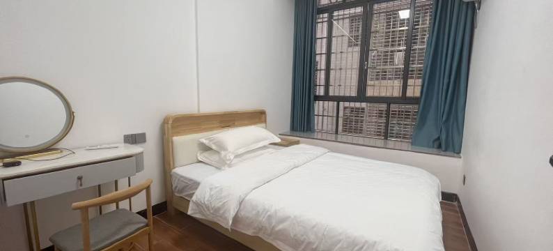 好涞屋公寓(信宜窦州里文化创意街店)图片