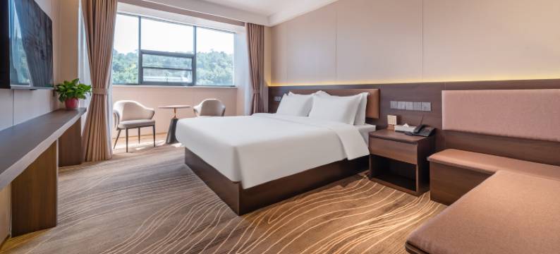 承德伴山盛世酒店(僧冠峰景区店)图片