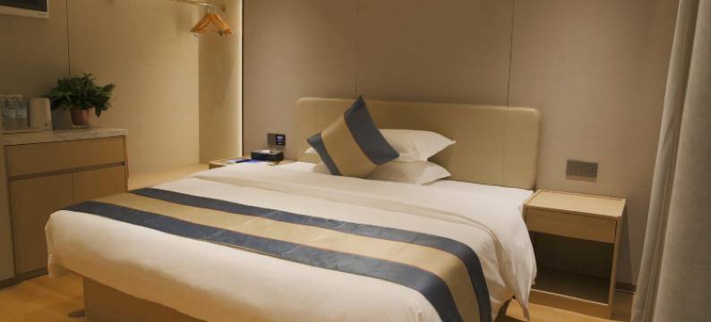 花漾舒适酒店(九曲湾温泉首创奥特莱斯店)图片