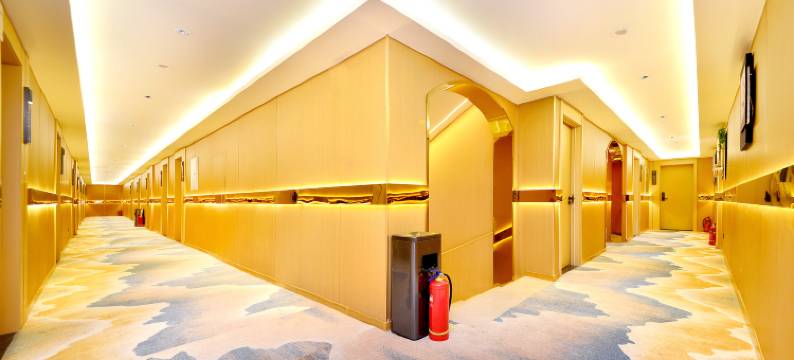 觅光电竞智能酒店(太原柳巷钟楼街店)图片